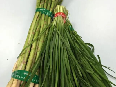 不干胶带绑蔬菜有毒，这是真的吗？